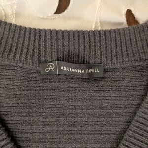 Adrianna Papell - Dark Gray Ribbed V-Neck Sweater - Size L